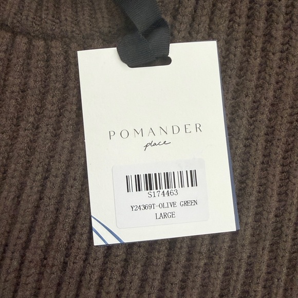 Tuckernuck Pomander Place Crewneck Sweater Olive Green Large NWT large - Picture 3 of 7